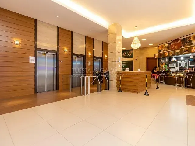 Prédio com 86m², à venda, no bairro Centro em Curitiba