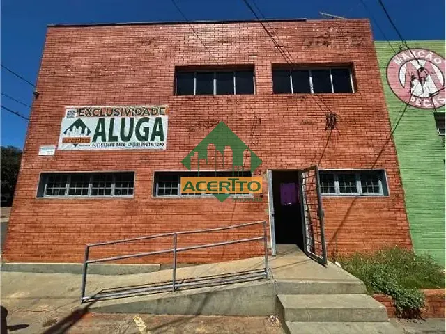 Prédio com 250m², para alugar, no bairro Jussara em Araçatuba