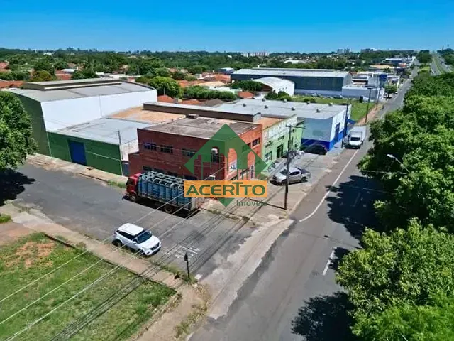 Prédio com 250m², para alugar, no bairro Jussara em Araçatuba