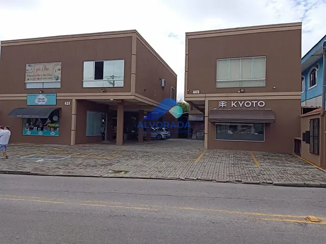 Prédio com 600m², à venda, no bairro Jardim das Indústrias em São José dos Campos
