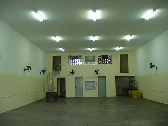 Prédio com 600m², para alugar, no bairro Fundação em São Caetano do Sul