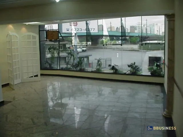 Prédio com 600m², para alugar, no bairro Fundação em São Caetano do Sul