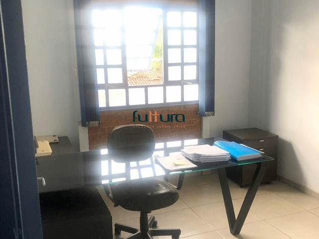 Prédio com 1468m², para alugar, no bairro Jardim América em Goiânia