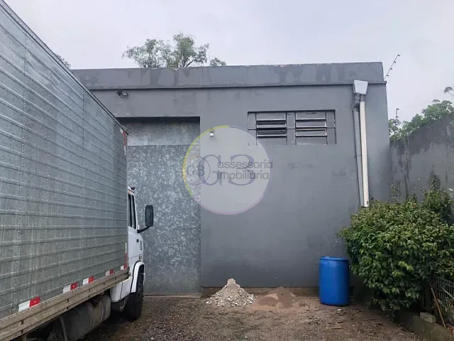 Prédio para alugar, no bairro Três Vendas em Pelotas