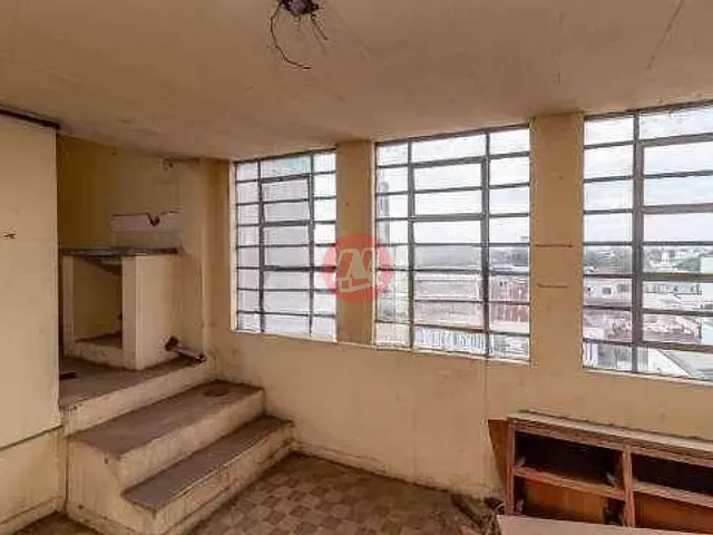 Prédio com 3770m², à venda ou para alugar, no bairro São Geraldo em Porto Alegre