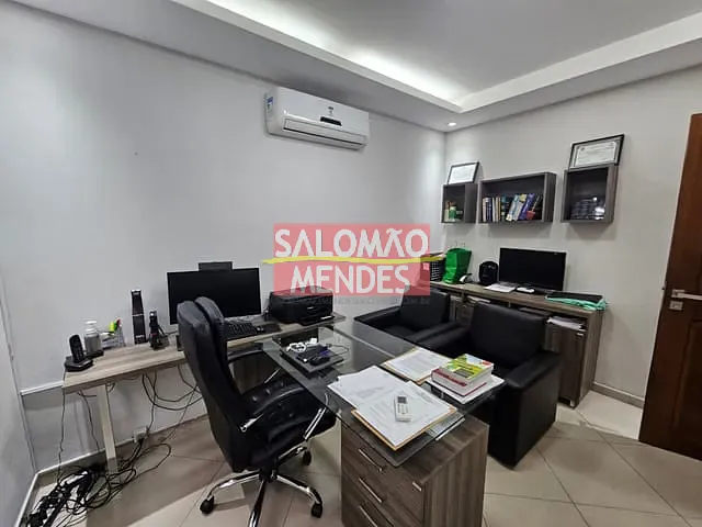 Prédio à venda, no bairro Campina em Belém