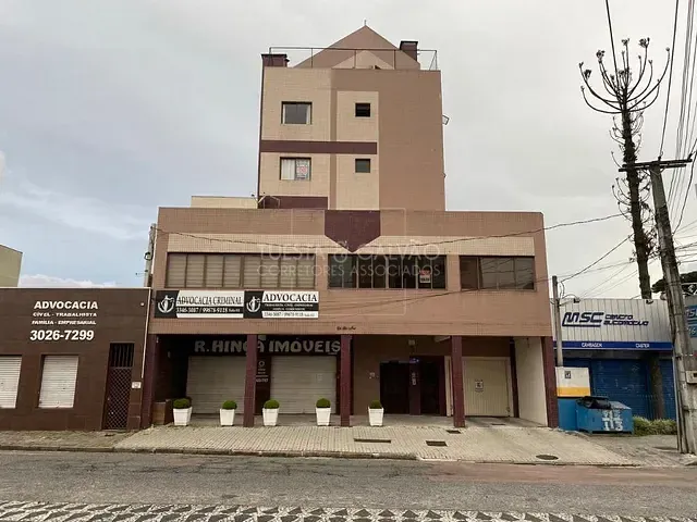 Prédio com 89m², à venda, no bairro Capão Raso em Curitiba