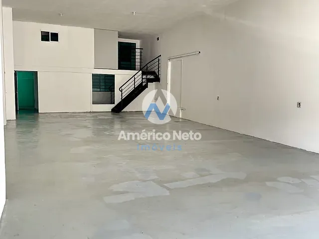 Prédio com 435m², para alugar, no bairro Parque da Vila Prudente em São Paulo