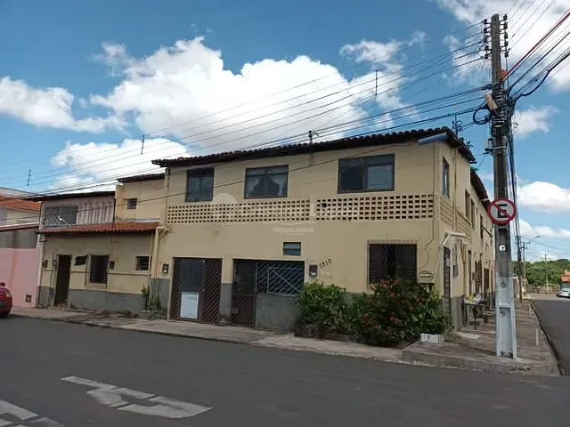 Prédio com 330m², à venda, no bairro Pio XII em Teresina