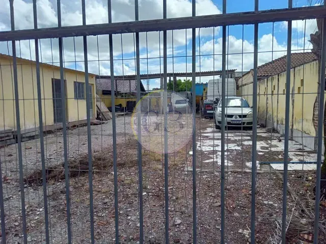 Prédio à venda ou para alugar, no bairro Três Vendas em Pelotas