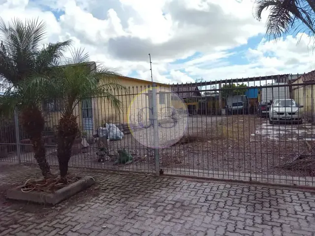 Prédio à venda ou para alugar, no bairro Três Vendas em Pelotas