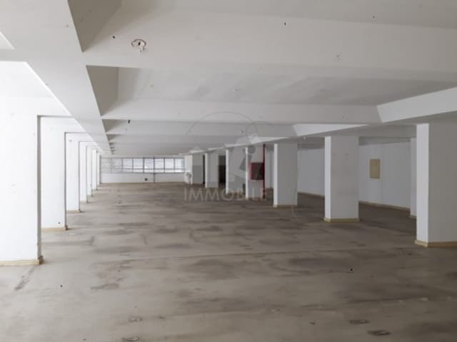 Prédio à venda, no bairro Centro em Petrópolis