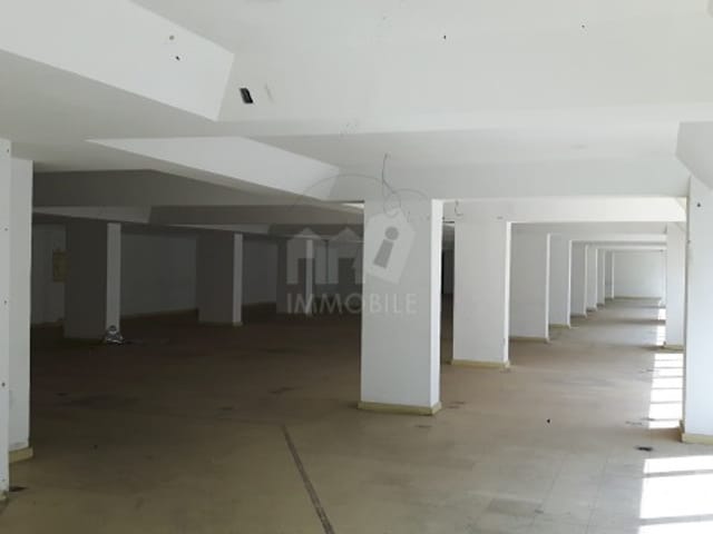 Prédio à venda, no bairro Centro em Petrópolis