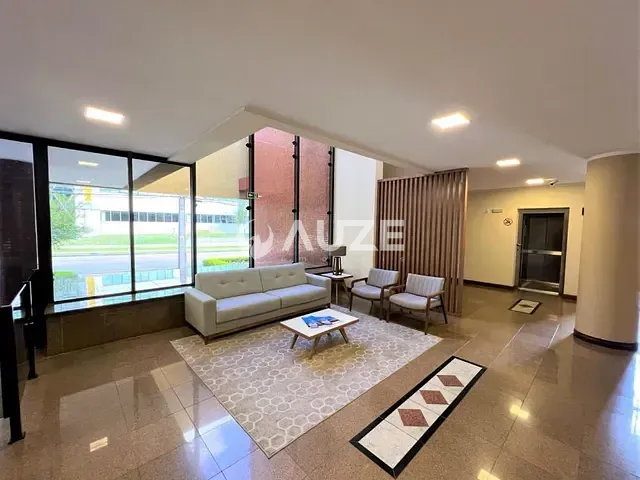 Prédio com 34m², à venda, no bairro Rebouças em Curitiba