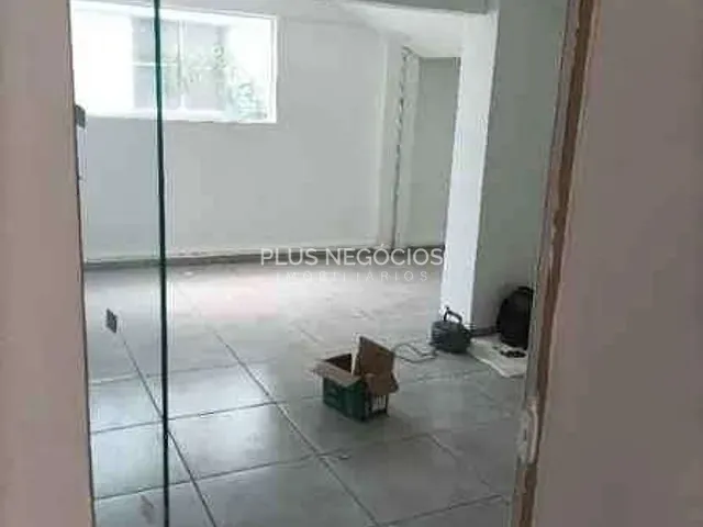 Prédio com 1000m², para alugar, no bairro Jardim Vergueiro em Sorocaba