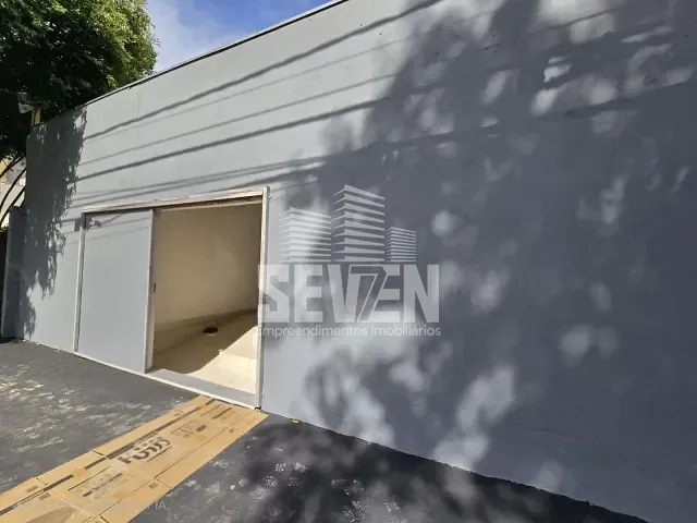 Prédio com 370m², à venda ou para alugar, no bairro Jardim Estoril IV em Bauru