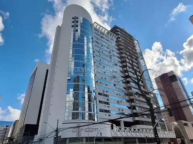 Prédio com 21m², à venda, no bairro Centro em Curitiba