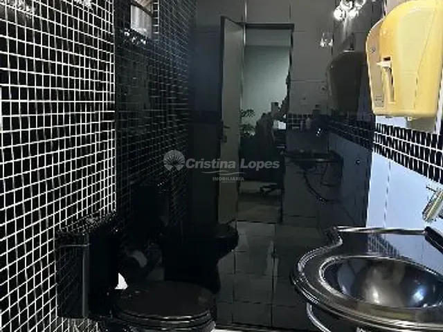 Prédio à venda, no bairro Centro em Teresina