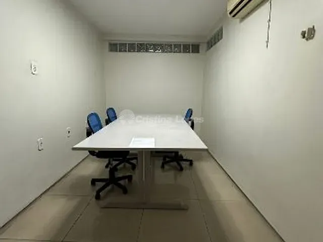 Prédio à venda, no bairro Centro em Teresina