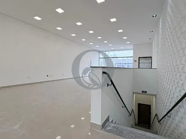Prédio para alugar, no bairro Vila Gomes Cardim em São Paulo
