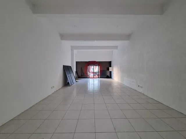 Prédio com 400m², para alugar, no bairro Menino Deus em Porto Alegre