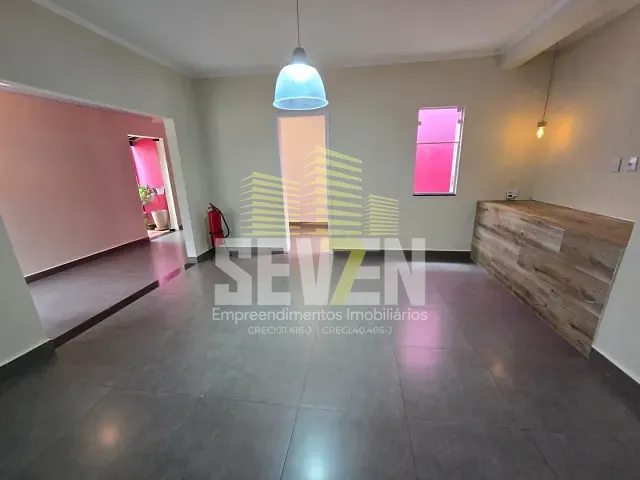 Prédio com 235m², para alugar, no bairro Centro em Bauru