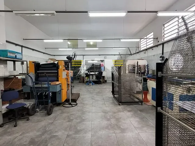 Prédio à venda, no bairro Parque Maria Luiza em São Paulo