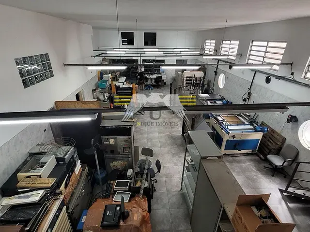 Prédio à venda, no bairro Parque Maria Luiza em São Paulo