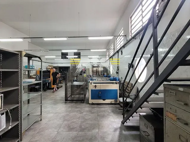 Prédio à venda, no bairro Parque Maria Luiza em São Paulo