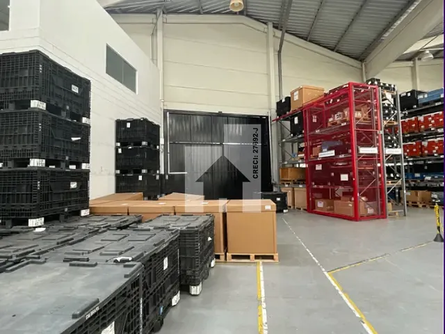 Galpão / Barracão com 1065m², à venda, no bairro Distrito Industrial Benedito Storani em Vinhedo