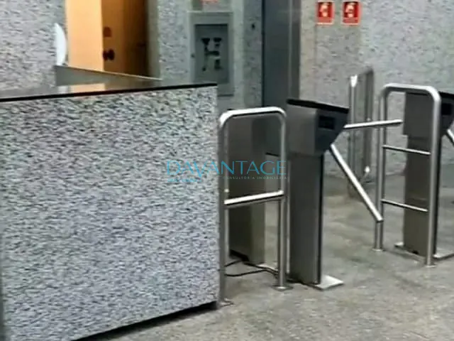 Prédio com 3400m², para alugar, no bairro Cidade Monções em São Paulo