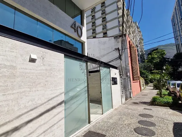 Prédio com 369m², para alugar, no bairro Humaitá em Rio de Janeiro