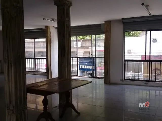 Prédio à venda, no bairro Alto da Serra em Petrópolis