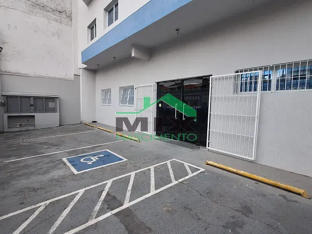 Prédio com 450m², à venda, no bairro Taboão em São Bernardo do Campo