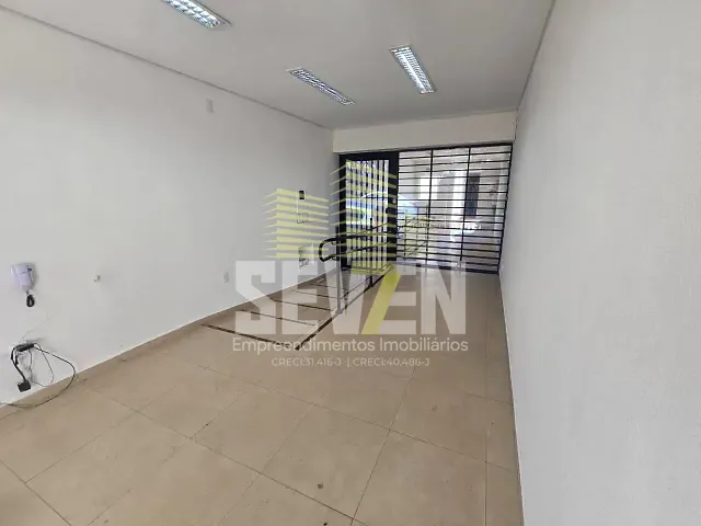 Prédio com 260m², à venda ou para alugar, no bairro Vila Noemy em Bauru