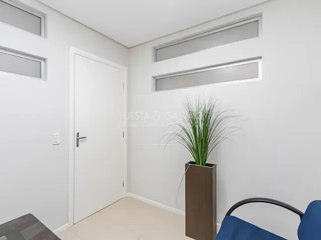 Prédio com 44m², à venda, no bairro Centro em Curitiba