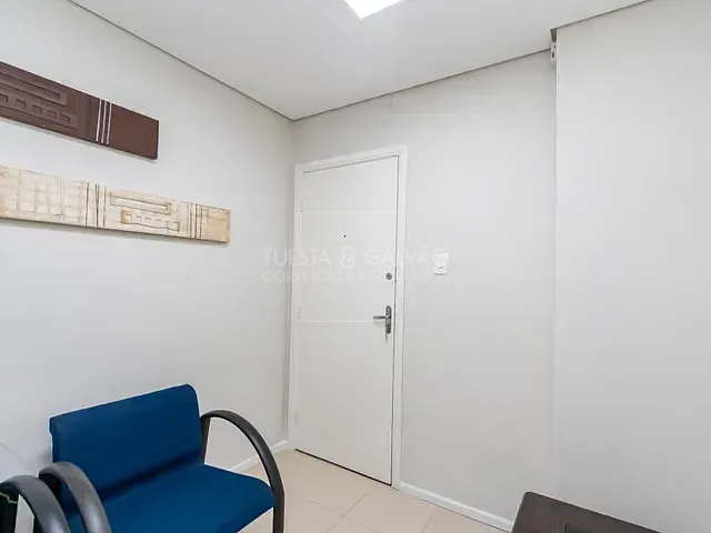 Prédio com 44m², à venda, no bairro Centro em Curitiba