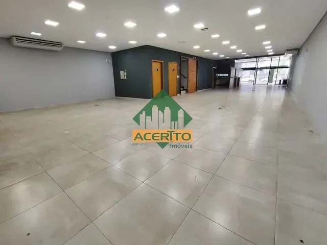 Prédio com 1200m², para alugar, no bairro Centro em Araçatuba