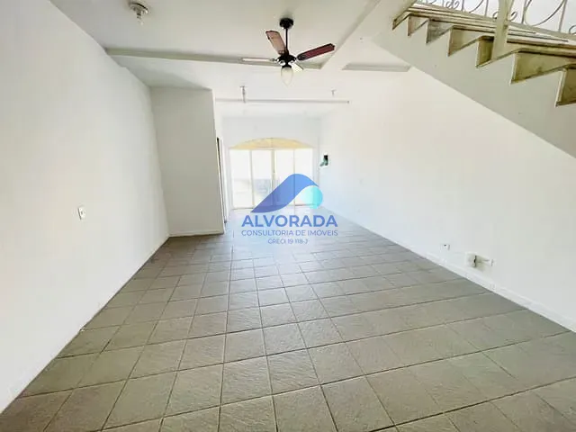Prédio com 180m², à venda ou para alugar, no bairro Centro em São José dos Campos