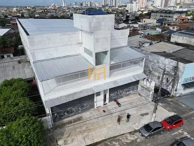 Prédio à venda, no bairro Marco em Belém