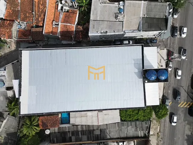 Prédio à venda, no bairro Marco em Belém