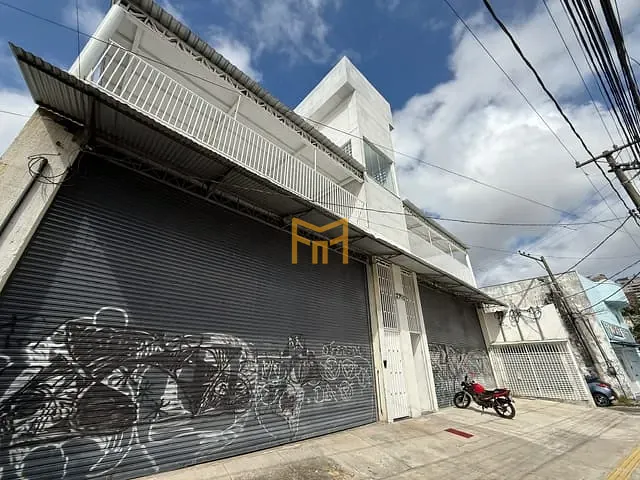 Prédio à venda, no bairro Marco em Belém