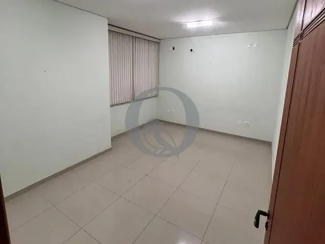 Prédio à venda, no bairro Vila Regente Feijó em São Paulo