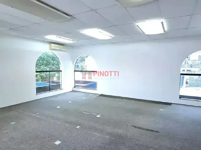 Prédio à venda, no bairro Nova Petrópolis em São Bernardo do Campo