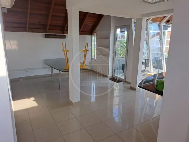 Prédio com 300m², para alugar, no bairro Jardim das Acácias em São Paulo