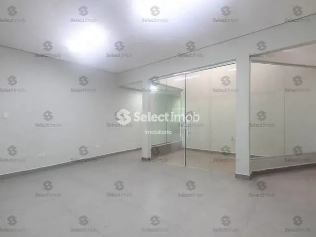 Prédio para alugar, no bairro Matriz em Mauá