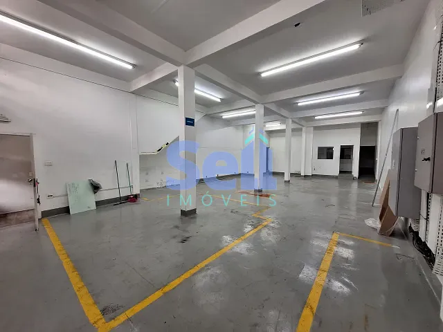 Prédio com 198m², à venda ou para alugar, no bairro Cambuci em São Paulo