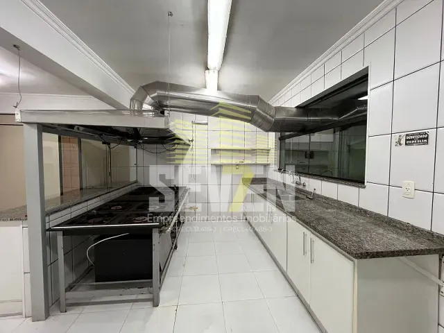 Prédio com 900m², à venda, no bairro Centro em Bauru