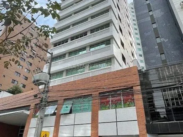 Prédio com 64m², à venda, no bairro Juvevê em Curitiba