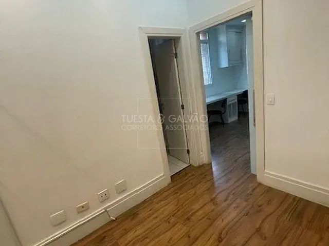 Prédio com 64m², à venda, no bairro Juvevê em Curitiba